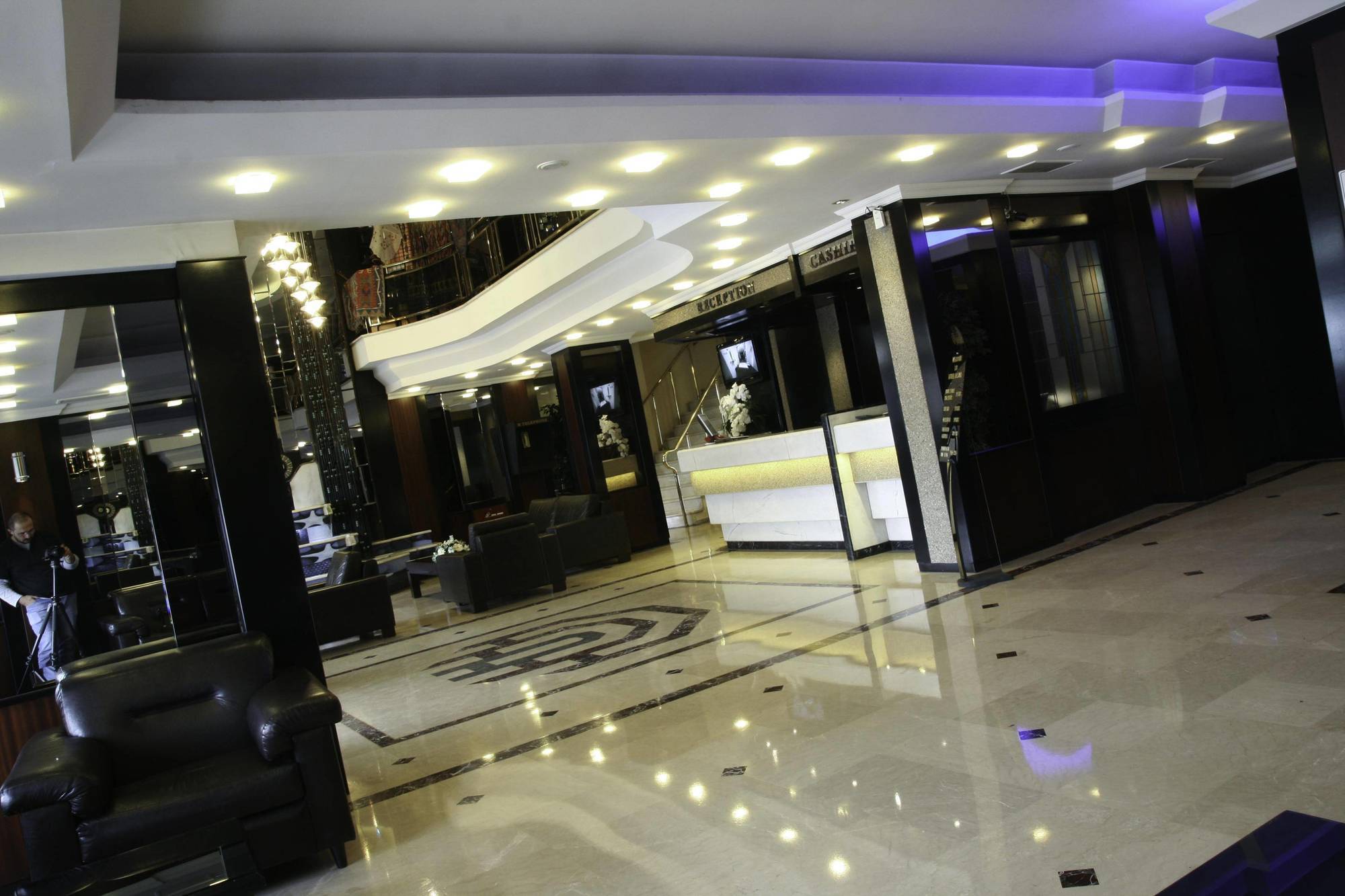 Aksan Hotel イズミル エクステリア 写真